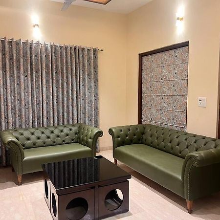 5Bhk Home Away From Home At Ranjit Avenue Amritsar Buitenkant foto