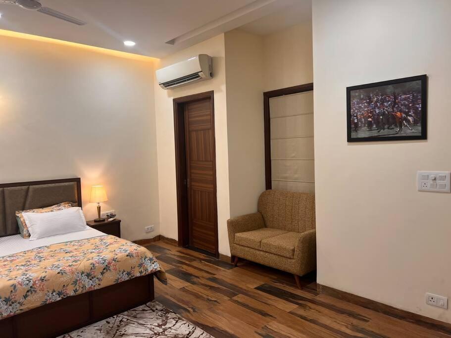 5Bhk Home Away From Home At Ranjit Avenue Amritsar Buitenkant foto